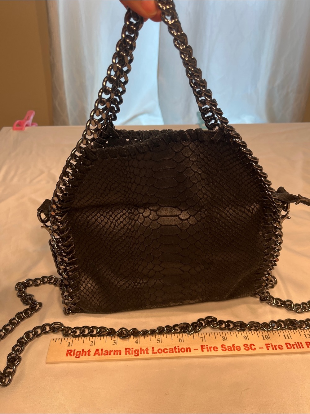 Italian Genuine Leather Snake Embossed Chain Crossbody Shoulder Bag Black - Picture 4 of 11